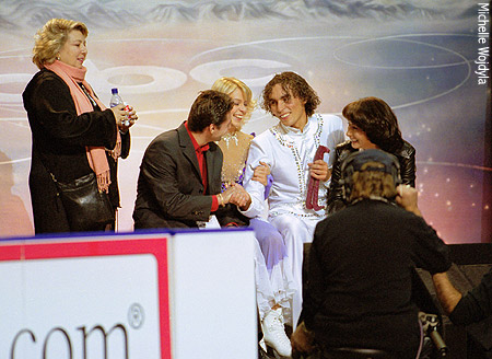 Elena Grushina &amp; Ruslan Goncharov with coaches Tatiana Tarasova, Nikolai Morozov, &amp; Maia Usova