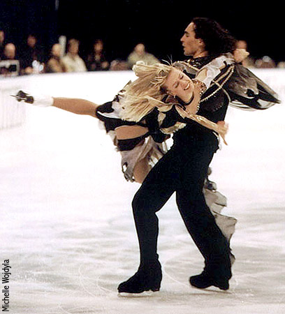 Elena Grushina &amp; Ruslan Goncharov at the practice rink