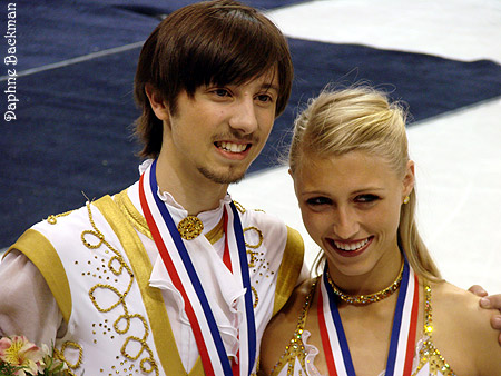 Tim and Piper pose for audience photos