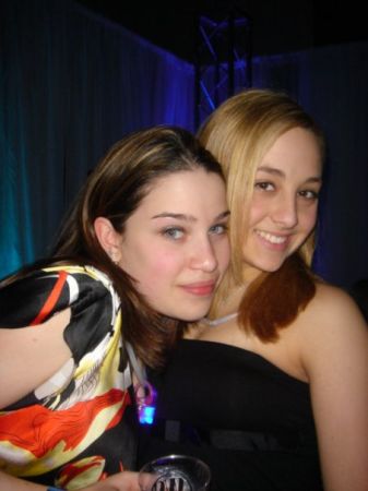 Sara Bailey, Anastasia Cannuscio