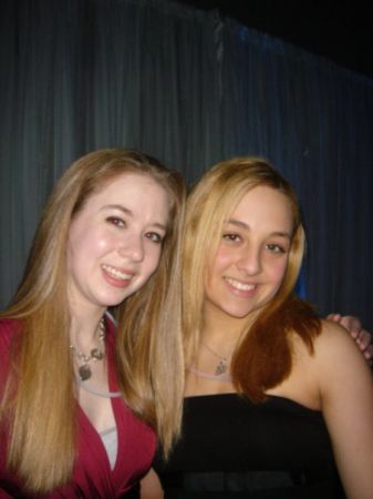 Chloe Wolf, Anastasia Cannuscio