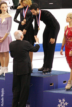 Tanith &amp; Ben receive their gold medals