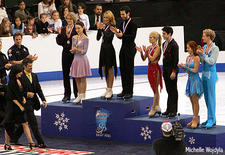 The medalists show their appreciation for Punsalan &amp; Swallow