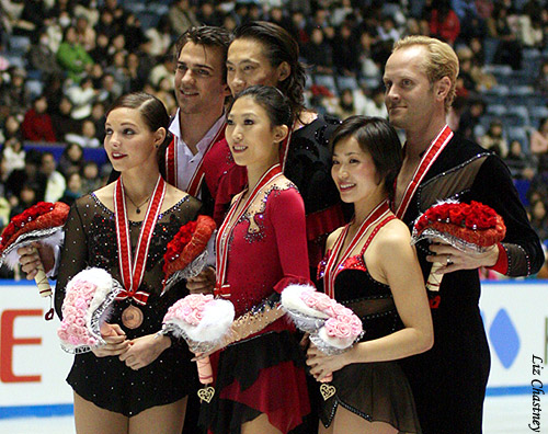 Pairs podium