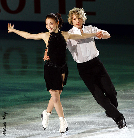 Meryl Davis &amp; Charlie White - "Don't Stop Me Now"