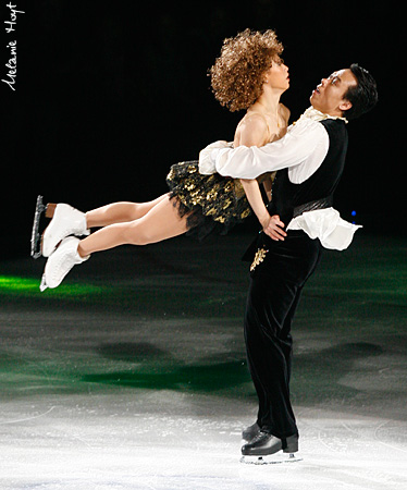 Xue Shen &amp; Hongbo Zhao - "Ramalama (Bang Bang)"