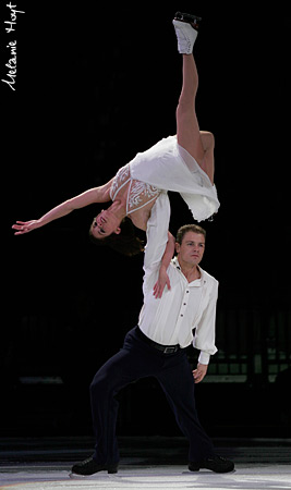 Jamie Salé &amp; David Pelletier - "Molly"