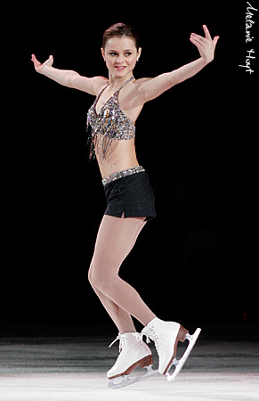 Sasha Cohen - "Don't Stop the Music"