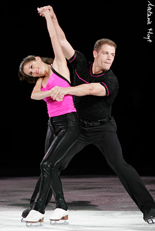 Jamie Salé &amp; David Pelletier - "I Like the Way"