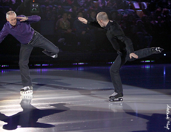 Hosts Ron MacLean and Kurt Browning