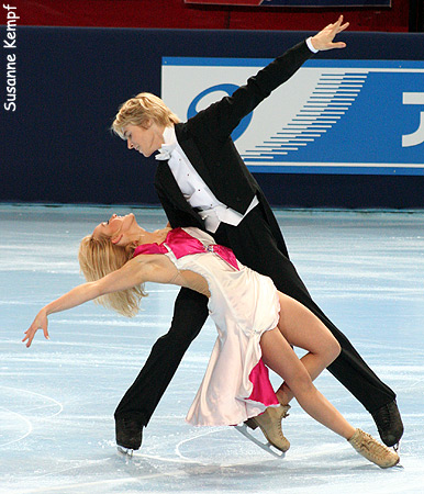 Pernelle Carron &amp; Lloyd Jones (FRA)