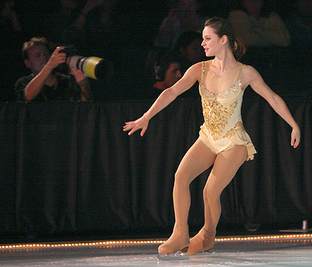 Oh, my, Mr. Photographer, what a big lens you have...