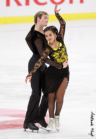 Kelly Oliveira &amp; Jordan Hockley
