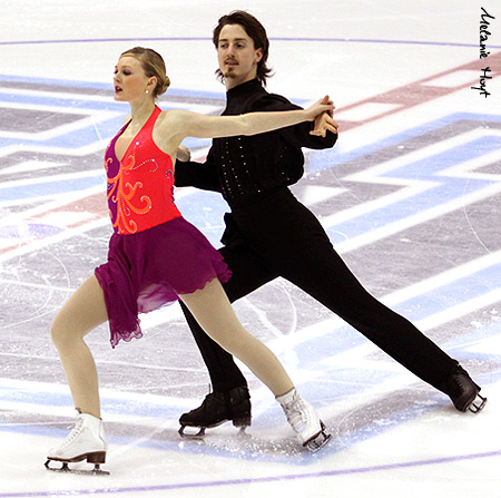 Larissa Van As &amp; Taylor Dilley