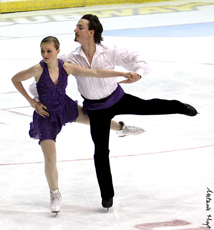Larissa Van As &amp; Taylor Dilley