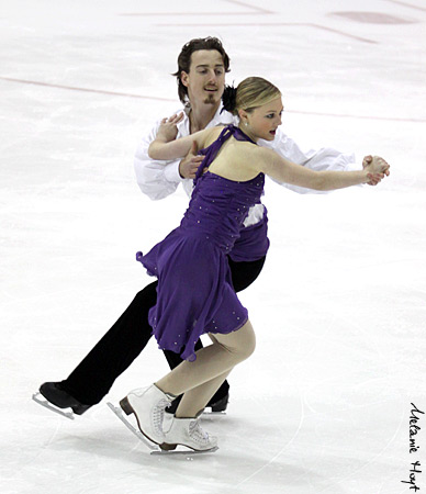 Larissa Van As &amp; Taylor Dilley