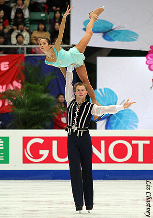 Vera Bazarova &amp; Yuri Larionov (RUS)
