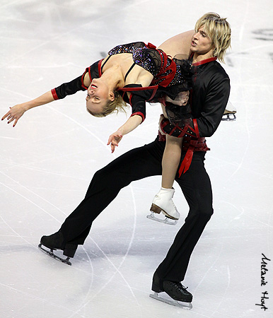 Pernelle Carron &amp; Lloyd Jones (FRA)