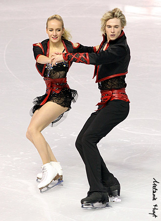 Pernelle Carron &amp; Lloyd Jones (FRA)