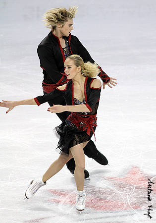Pernelle Carron &amp; Lloyd Jones (FRA)
