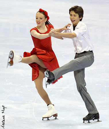 Katie Desveaux &amp; Dmitre Razgulajevs