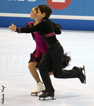 Katie Desveaux &amp; Dmitre Razgulajevs