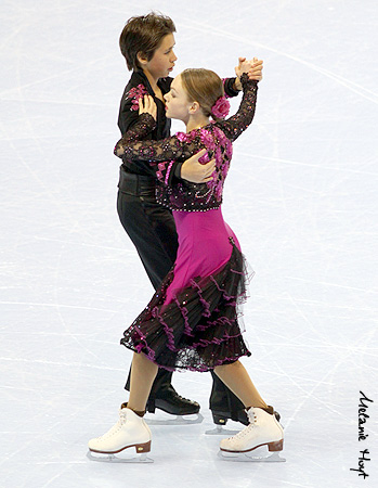 Katie Desveaux &amp; Dmitre Razgulajevs