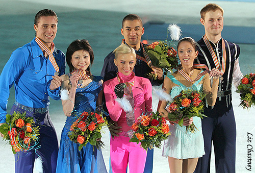 The European Pairs Medalists Pose for Photos
