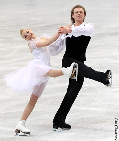 Evgenia Kosigina &amp; Nikolai Moroshkin (RUS)