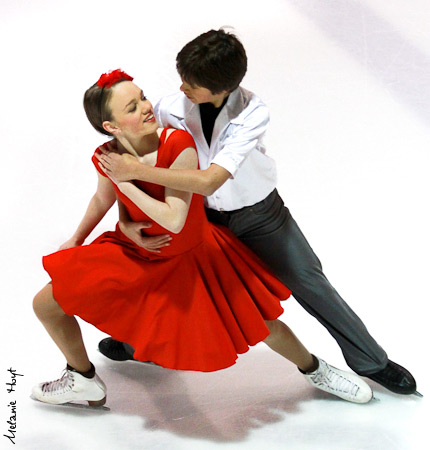 Katie Desveaux &amp; Dmitre Razgulajevs