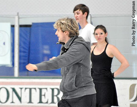 White shows a team footwork