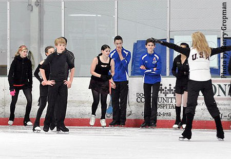 Belbin demonstrates for the novice dancers