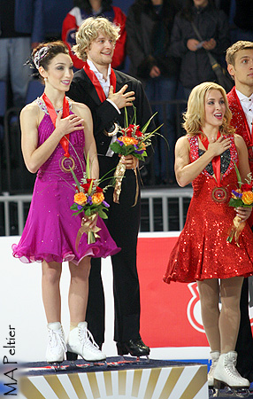 The national U.S. national anthem is played