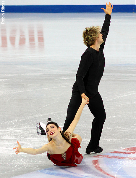 Meryl Davis mid-foot