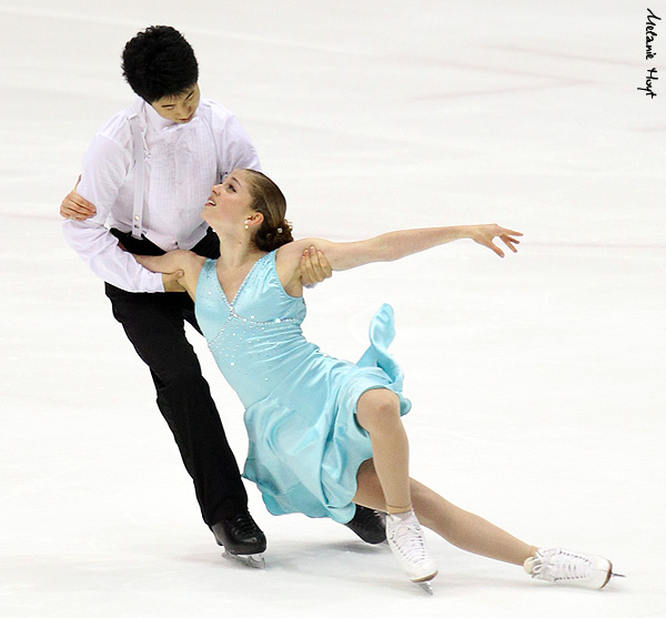Madeline Edwards & ZhaoKai Pang (CAN)
