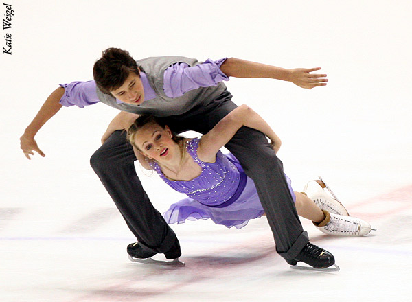 Katie Desveaux & Dmitre Razgulajevs (CAN)