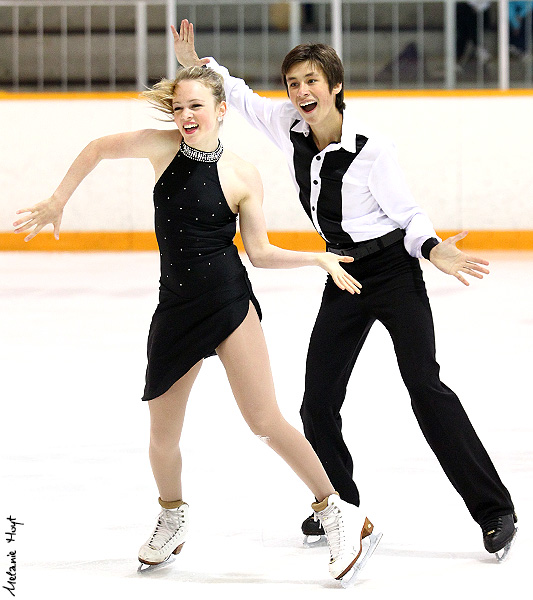 Katie Desveaux & Dmitre Razgulajevs (CAN)