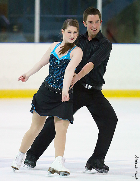 Emily Valentine & Simon Desrochers