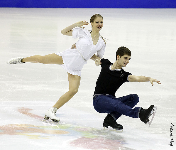 Alexandra Nazarova & Maxim Nikitin (UKR) 