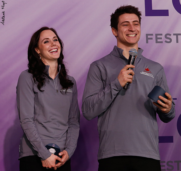 Tessa Virtue & Scott Moir take a question from the audience