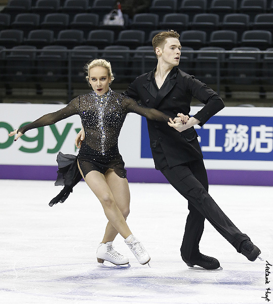 Pernelle Carron & Lloyd Jones (FRA) 
