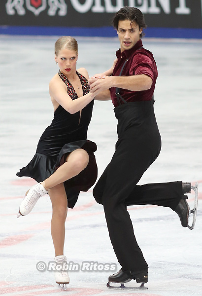 Kaitlyn Weaver & Andrew Poje (CAN) 