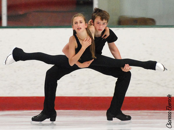 Chloe Lewis & Logan Bye