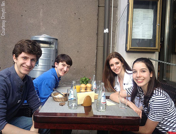 Ross Gudis, Quinn Carpenter, Elliana Pogrebinsky & Lorraine McNamara - Team USA