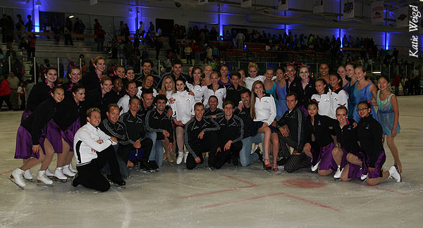 The Cast of the 2013 Ice Champions Live