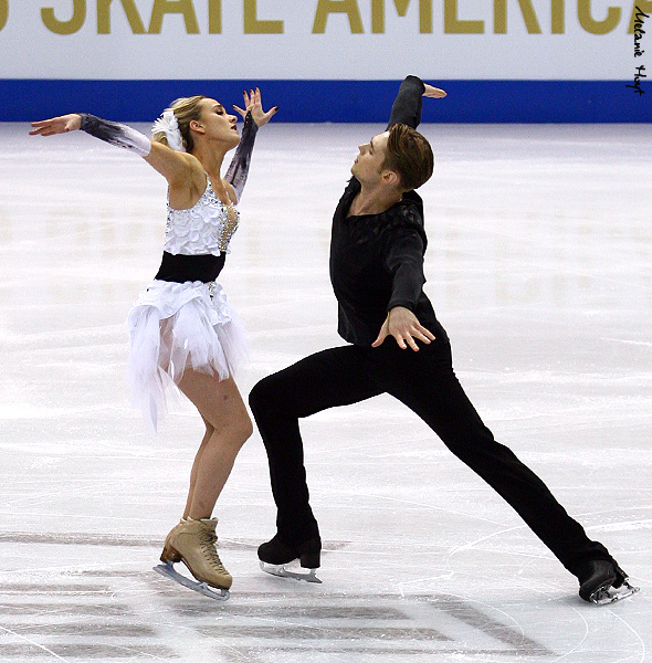Pernelle Carron & Lloyd Jones (FRA) 