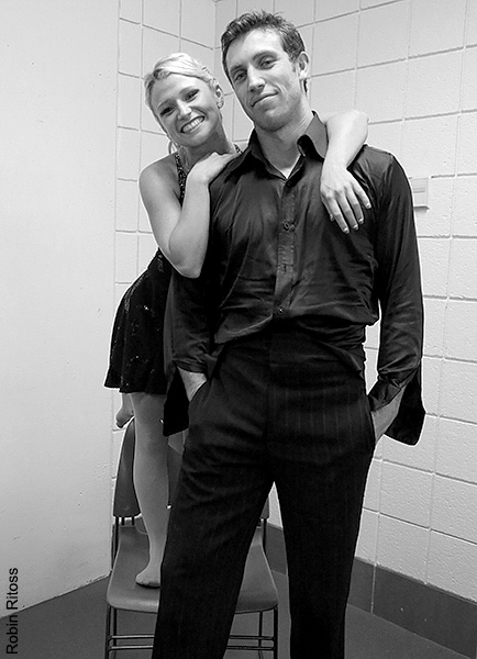 Kirsten Moore-Towers standing on a chair & Dylan Moscovitch (CAN)