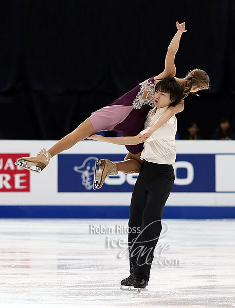 Ksenia Korobkova & Daryn Zhunussov (KAZ)