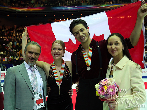 Kaitlyn Weaver & Andrew Poje (CAN) with coaches Pasquale Camerlengo & Anjelika Krylova