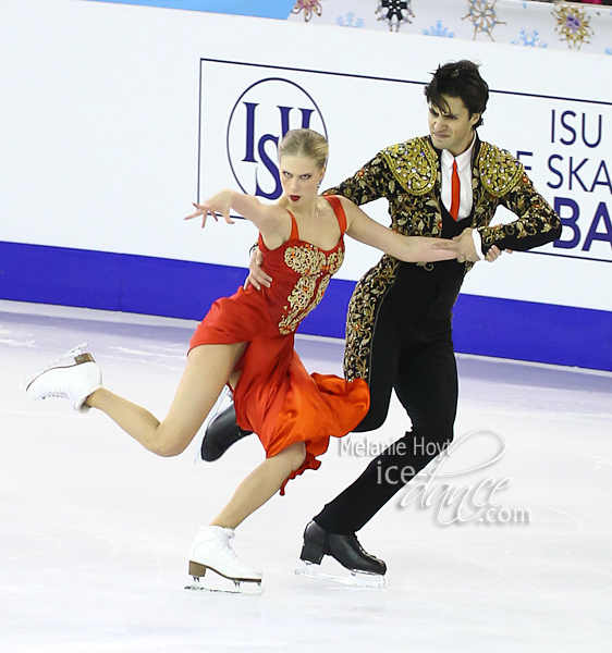 Kaitlyn Weaver & Andrew Poje (CAN)